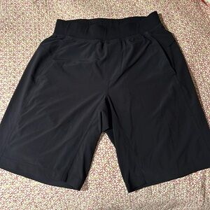 Lululemon black men’s shorts